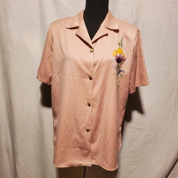 Victoria Bay Women's Painted Floral Button Up Shirt L